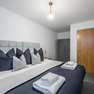https://casa-fresa-castle-heights-apartment.edinburghhotelsuk.org